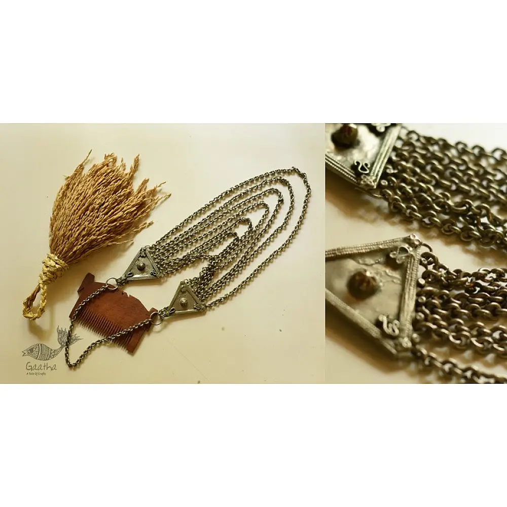 shop Handmade Vintage Jewelry -  Long Necklace