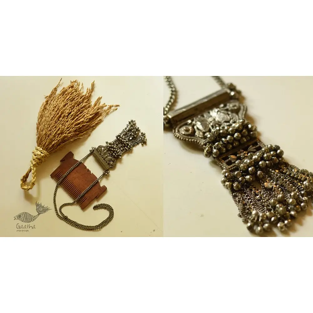 shop Handmade Vintage Jewelry -  Long Necklace