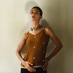 Itr .  Jamdani Handloom Cotton Top | Brown