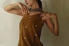 Itr .  Jamdani Handloom Cotton Top | Brown