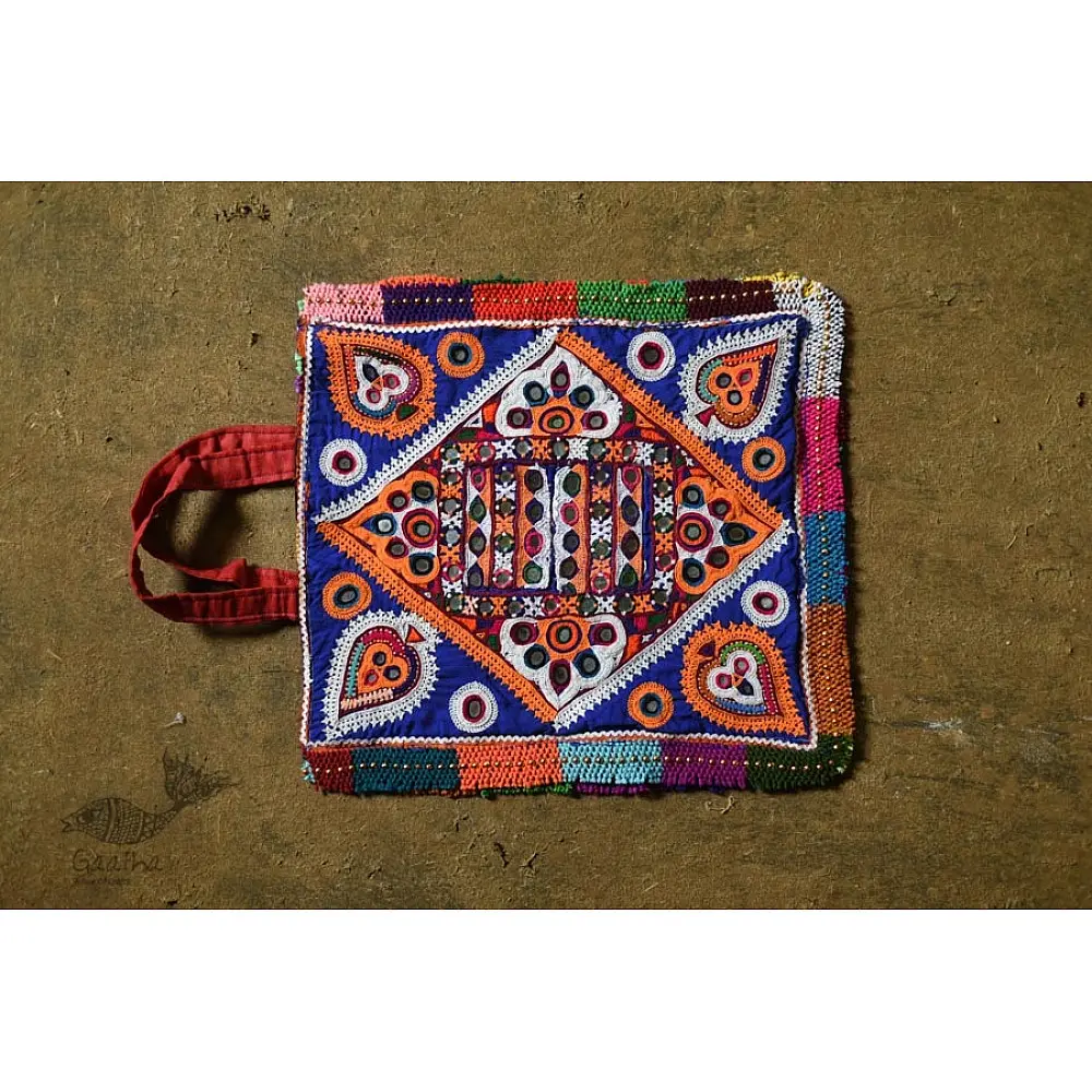 Hand Embroidered kutchi hand bag - Rabari Embroidery