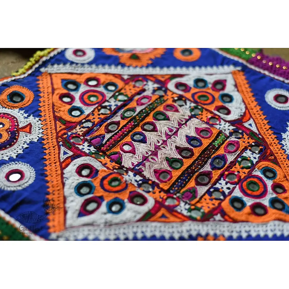 Hand Embroidered kutchi hand bag - Rabari Embroidery
