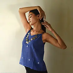 Itr . Jamdani Handloom Sleeveless Top | Royal blue 