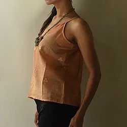 Itr . Jamdani Handloom Cotton Top | Apricot