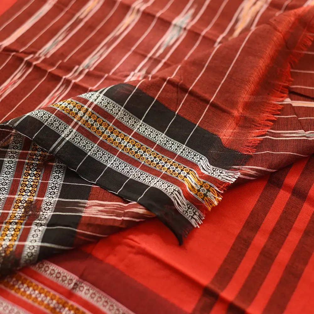 Cotton weaves ~ Ikat Saree Red