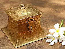 Ahar ✽ Brass ~ Square Dabro ( 6.5" x 6.5 x 5.5" Storage Box ) -  4