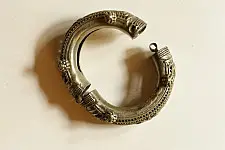 Kanupriya | Tribal / Vintage Jewelry - Jhaali Design Kada (Three Size Options)