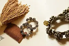 Kanupriya ~ Tribal / Vintage Jewelry - Folding Bangle ( Single Piece - 2 inch)