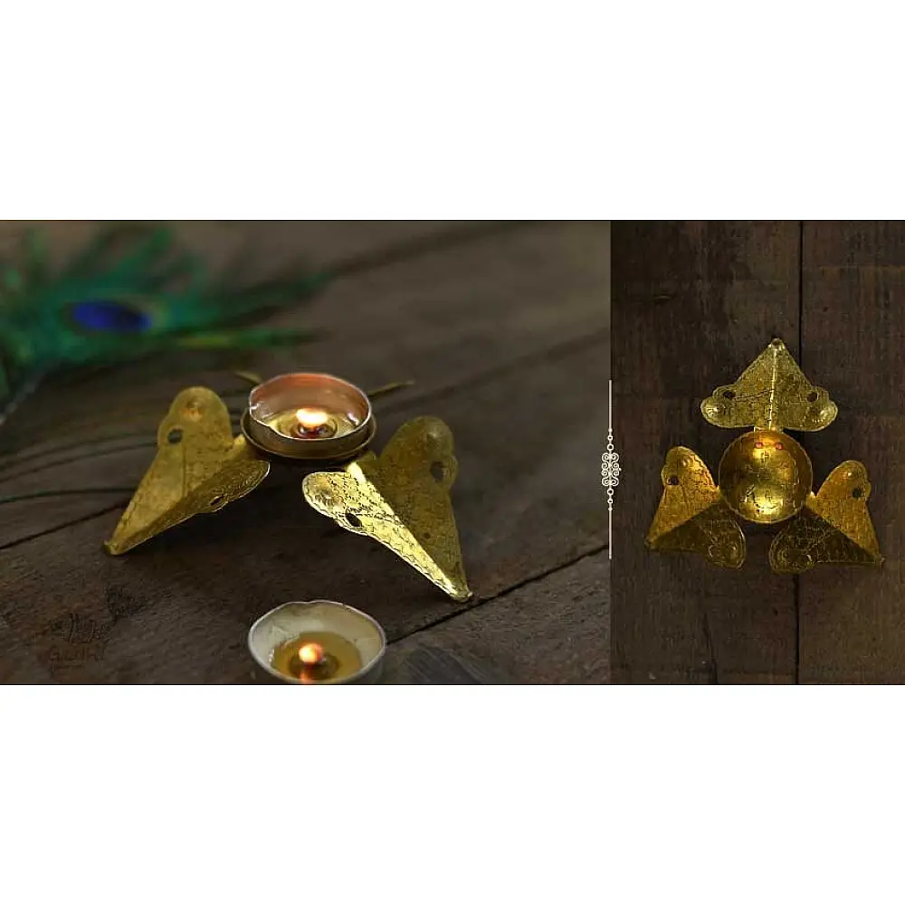brass candle stand / diya - parrot shape
