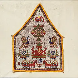  प्राचीन | Antique Bead Hanging - Ganesha Chakda (25x18 inch)