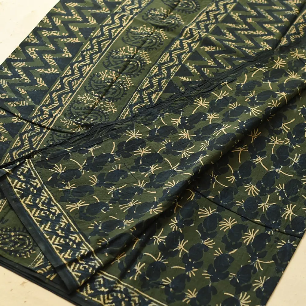 Exclusive Block Printed Cotton Dabu ~ green Saree
