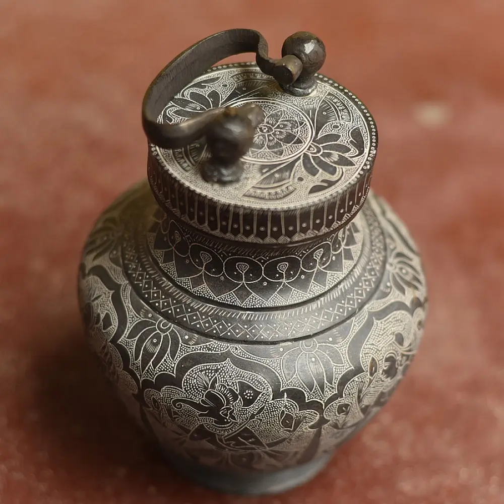 Shop Antique brass Kalash With Lid