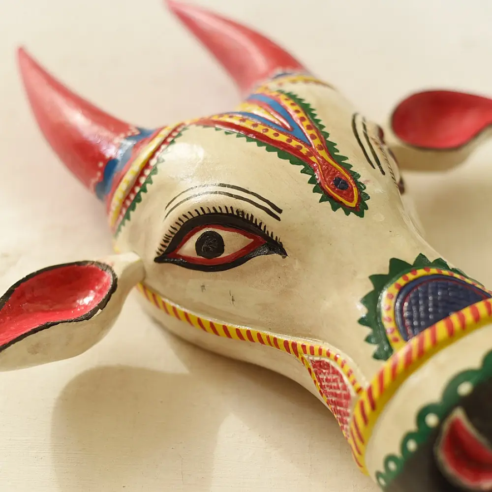 shop handmade wooden mask -  White Nandi