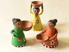Maati Ka Kaam | Terracotta - Clay Dolls (Set of Three & Random Color)