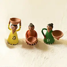 Maati Ka Kaam | Terracotta - Clay Dolls (Set of Three & Random Color)