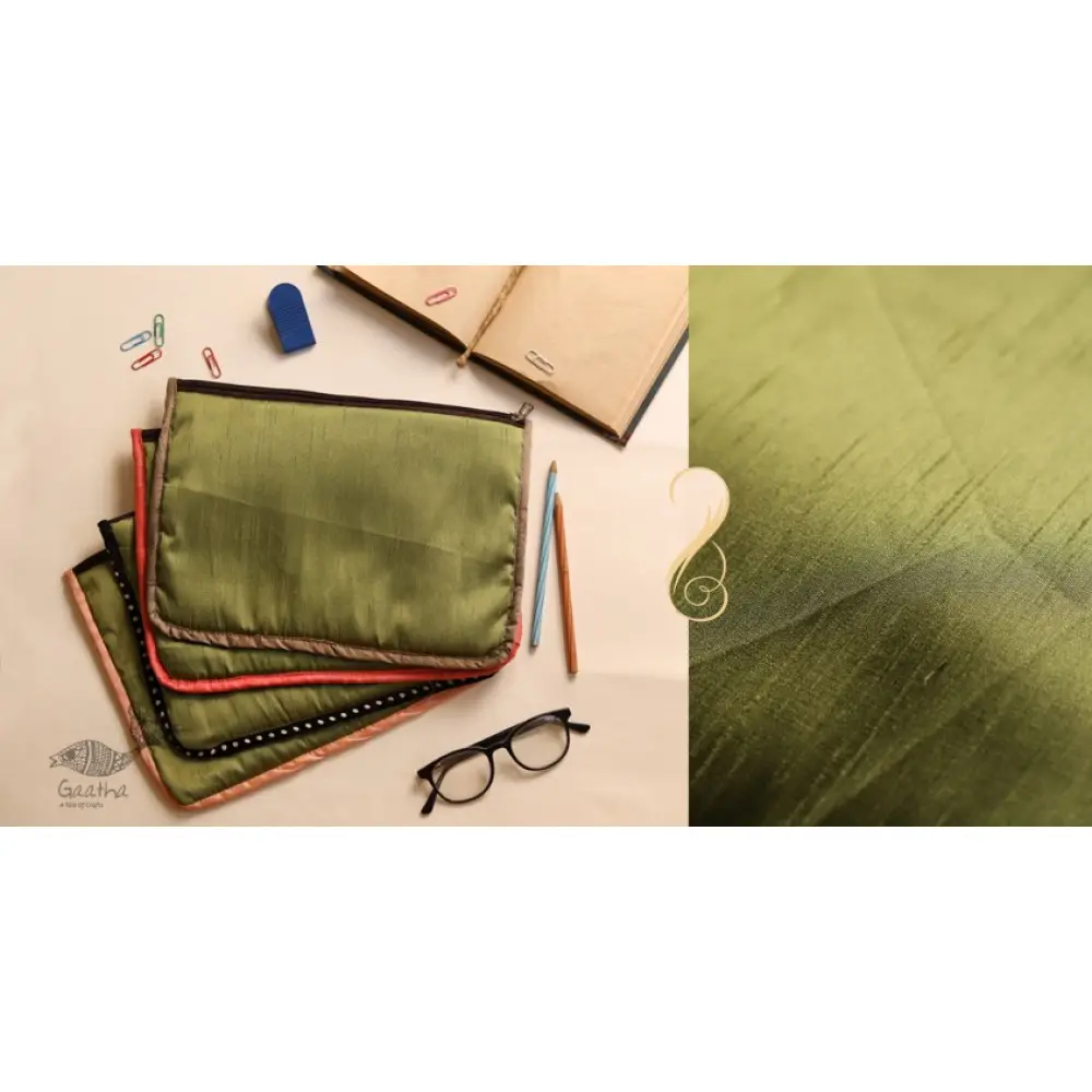 olive green cotton iPad cover with natural sheen and contrast coral piping