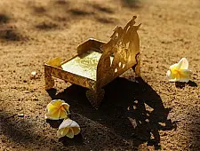Ahar ✽ Brass ~ Aasan (Small 4" x 3.8" x 4")