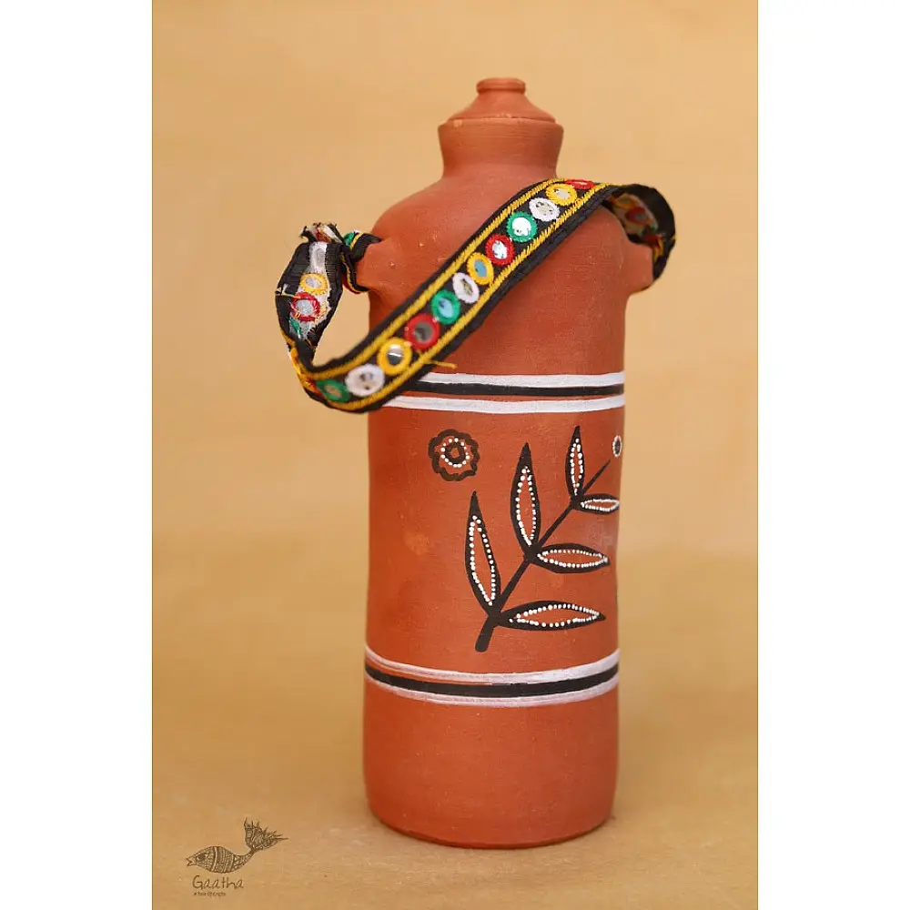 Maati Ka Kaam ● Water Bottle With Belt ● 11