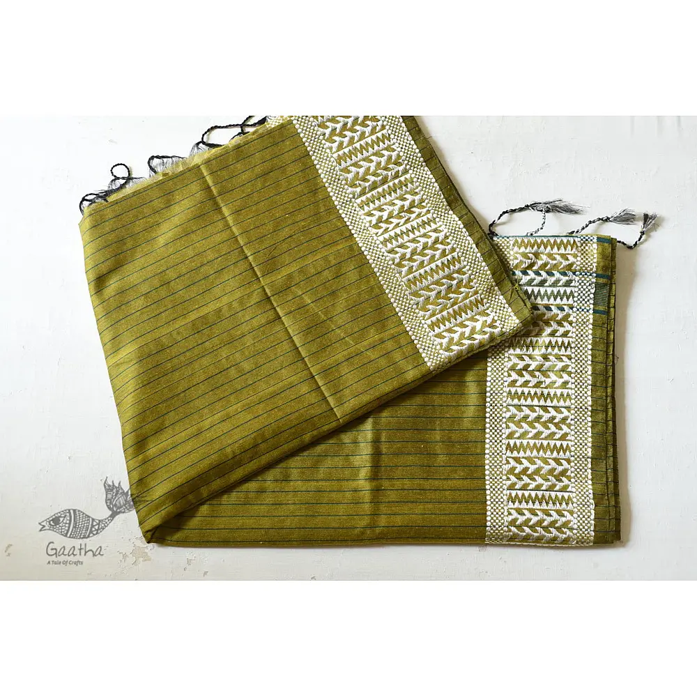 Traditional Bengali cotton Green Striped Saree