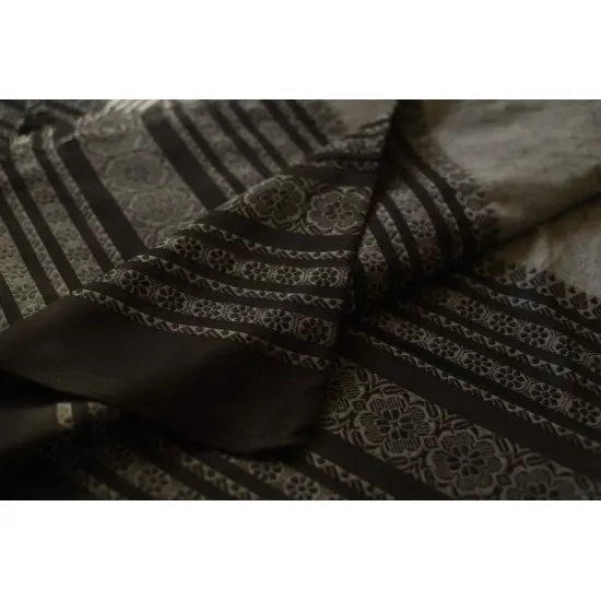 Traditional Bengali cotton Black & Grey Saree