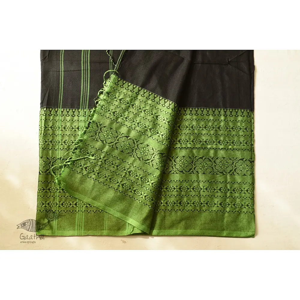 Traditional Bengali cotton Saree With Woven Border