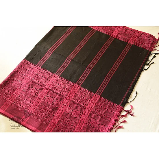 Traditional Bengali cotton sareeBlack Saree With Rani Pink Boder