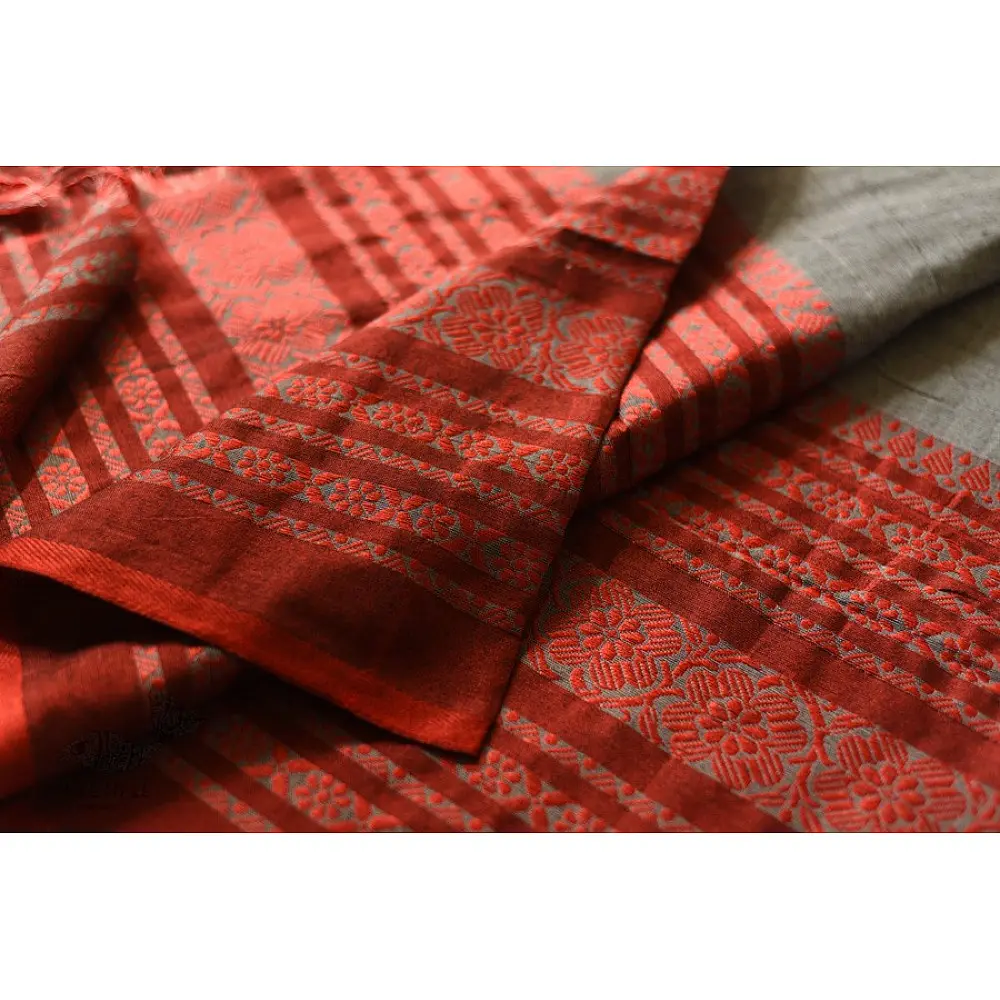 Traditional Bengali cotton Grey Saree