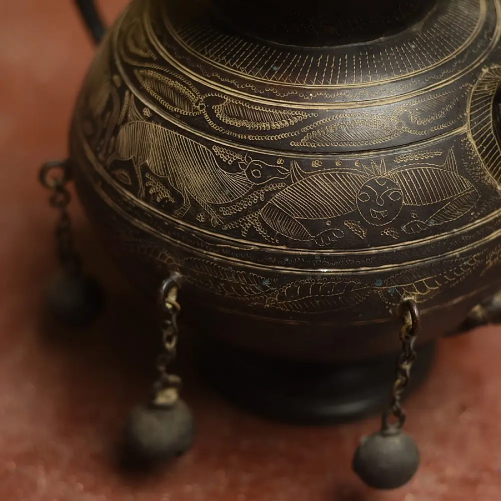 Unique Design Antique Carved Brass Kettle Pot 