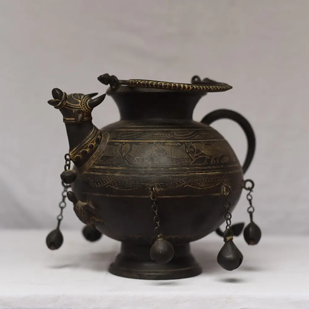 Unique Design Antique Carved Brass Kettle Pot 