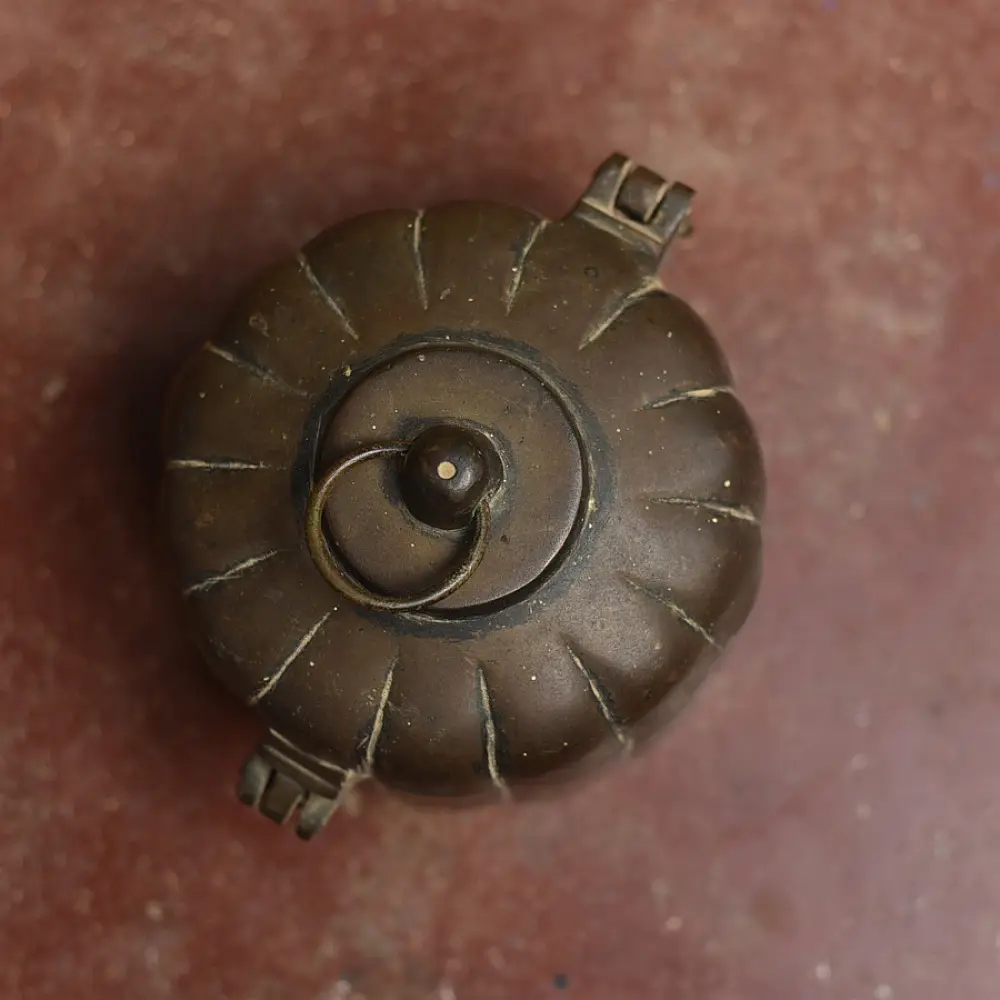 Shop Antique from Khajuraho Brass Paandan