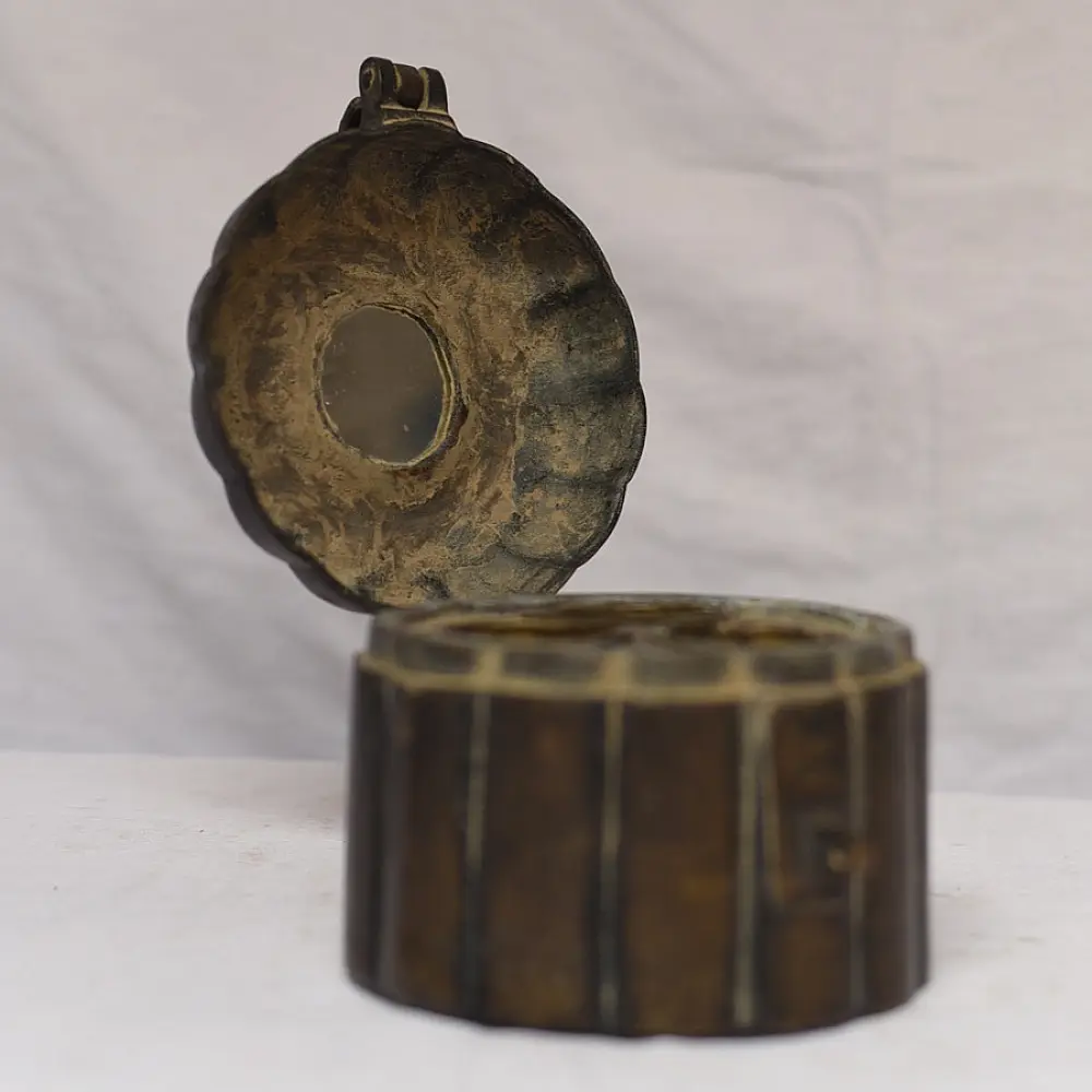 Shop Antique from Khajuraho Brass Paandan