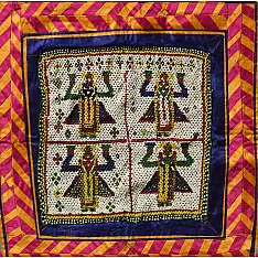  प्राचीन | Traditional Antique Bead Hanging  (22 x 22 inch)