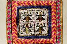  प्राचीन | Traditional Antique Bead Hanging  (22 x 22 inch)