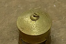 Ahar ✽ Brass ~ 4.5" x 3.5" x 3.5"  Mukhwas Box
