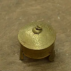 Ahar ✽ Brass ~ 4" x 4" x 4.2"  Mukhwas Box