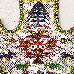 Prachin . प्राचीन ❦ Handmade Antique Bead Work  ~ Vinjano / Fan