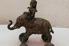 Antique Brass Elephant on wheel | Table Decor