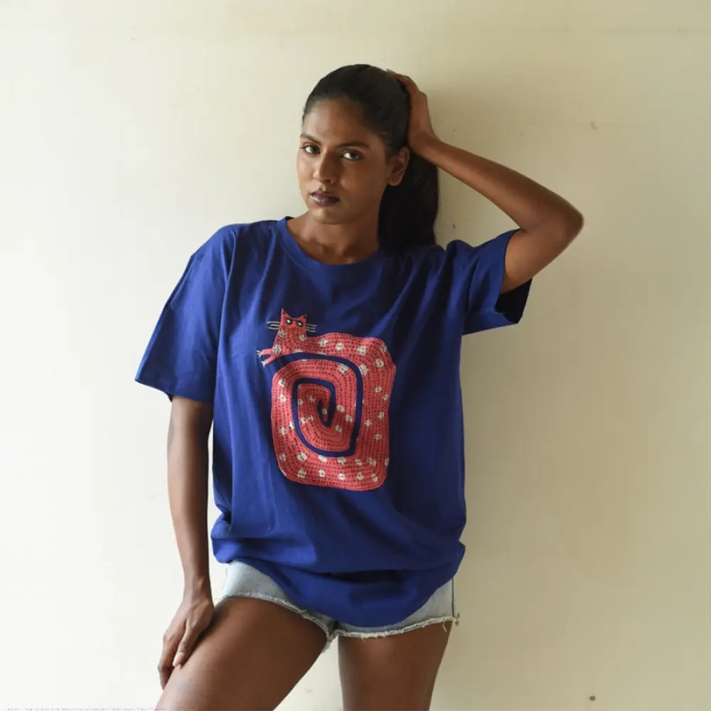 buy Handcrafted Embroidered Tshirt  Cat design