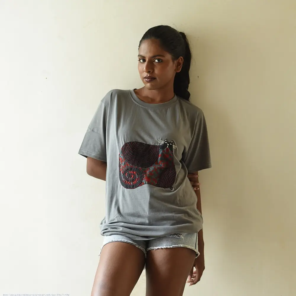 shop handmade Applique Tshirt - Cat design