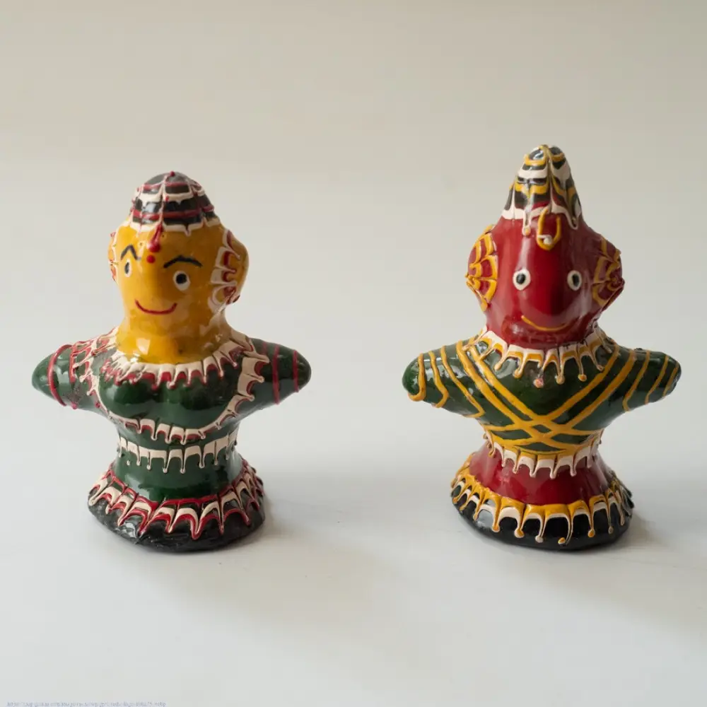 Shop Terracotta Handmade Lac-painted Terracotta Doll (Set of two) - C