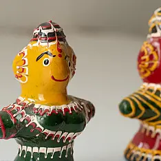 Jau Kandhei - Lacquer Doll (Set of Two) - C