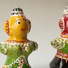 Jau Kandhei - Lacquer Doll (Set of Two) - J