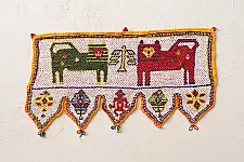Prachin . प्राचीन  ❂ Old Wall Hanging - Toran Lion Motif