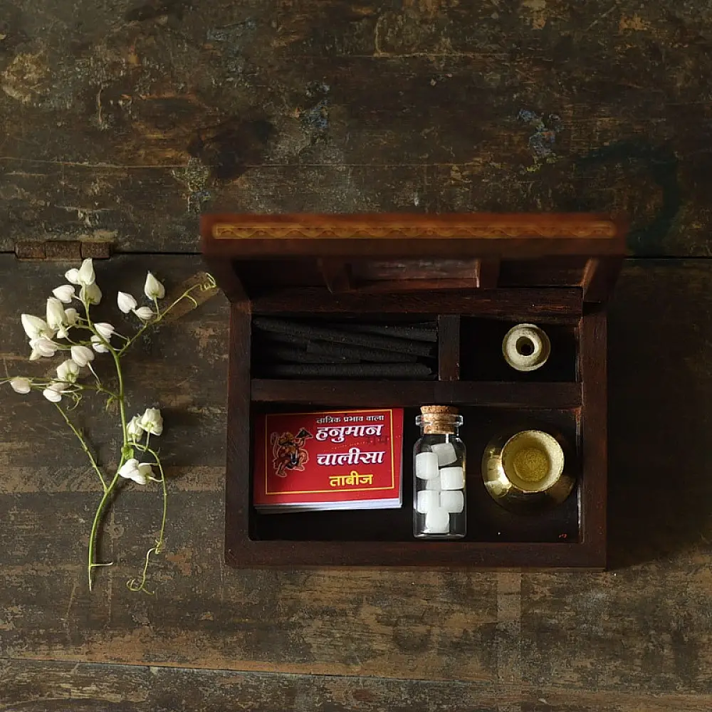 Devotional Travel Set (God Hanuman )