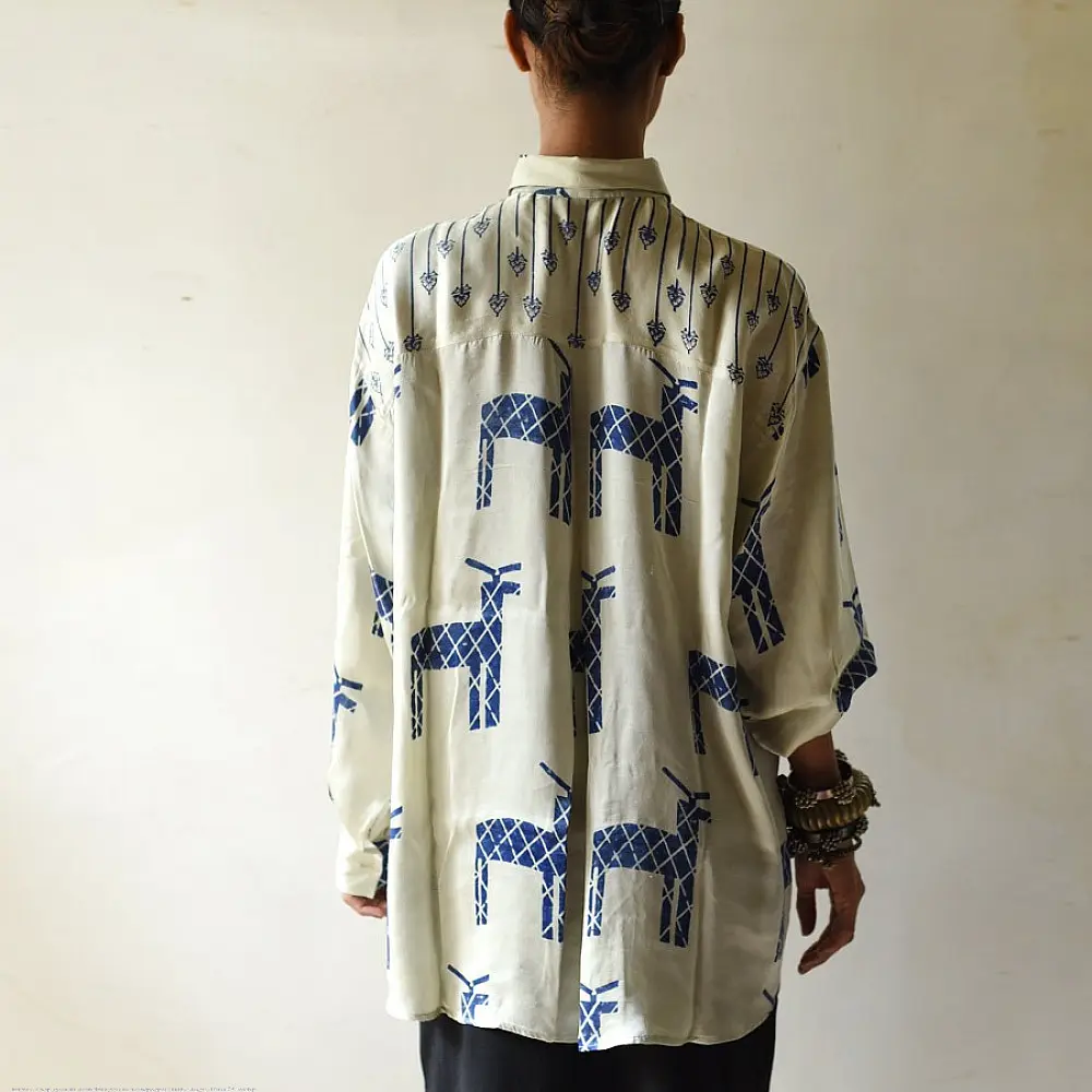 cream and indigo ajrakh cotton shirt bold deer animal motif block print hand block printed relaxed fit figurative shirt men women unisex sustainable fashion