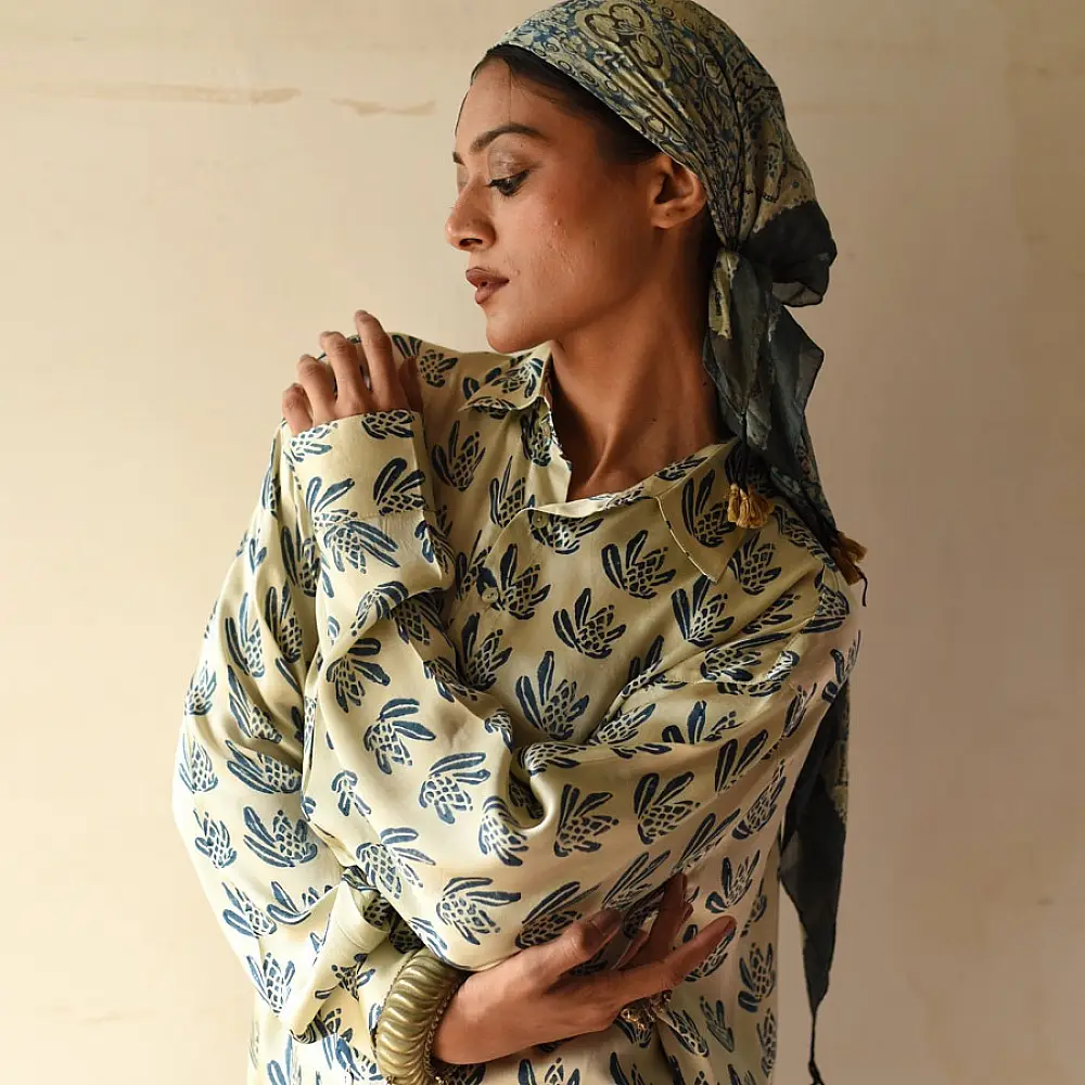 cream and indigo ajrakh cotton shirt floral bud buti block print hand block printed relaxed fit artisanal shirt men women unisex sustainable fashion