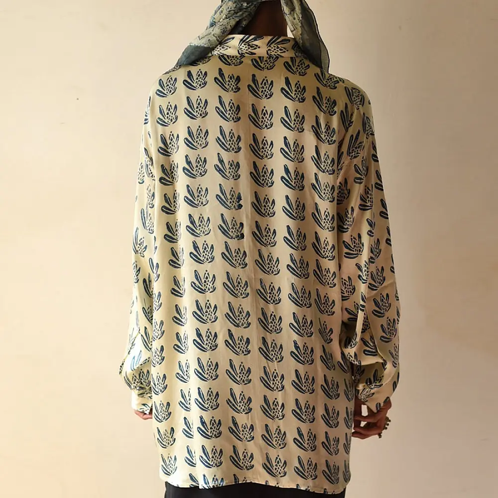 cream and indigo ajrakh cotton shirt floral bud buti block print hand block printed relaxed fit artisanal shirt men women unisex sustainable fashion
