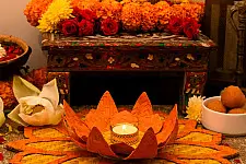 Venu . वेणु | Handcrafted Bamboo Rangoli with Lotus Tea Light Holder (Two Color Options)