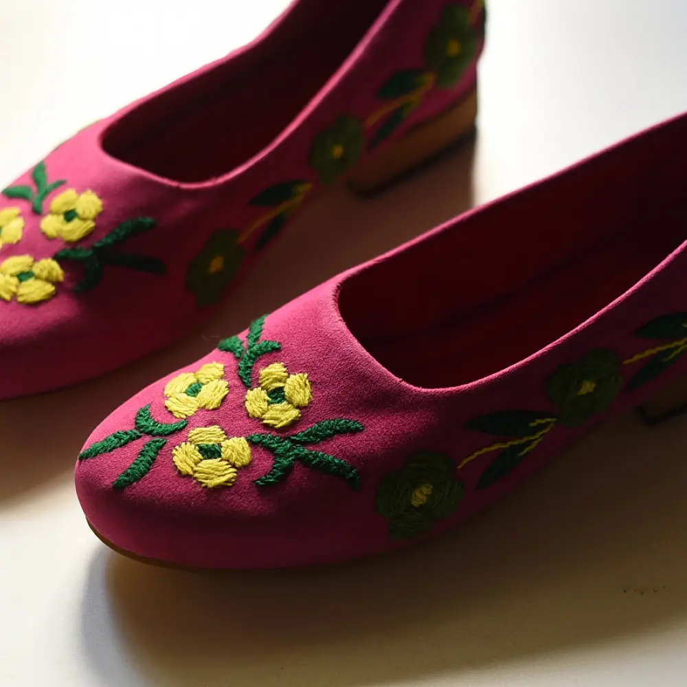Hand Embroidered Shoes - Pink