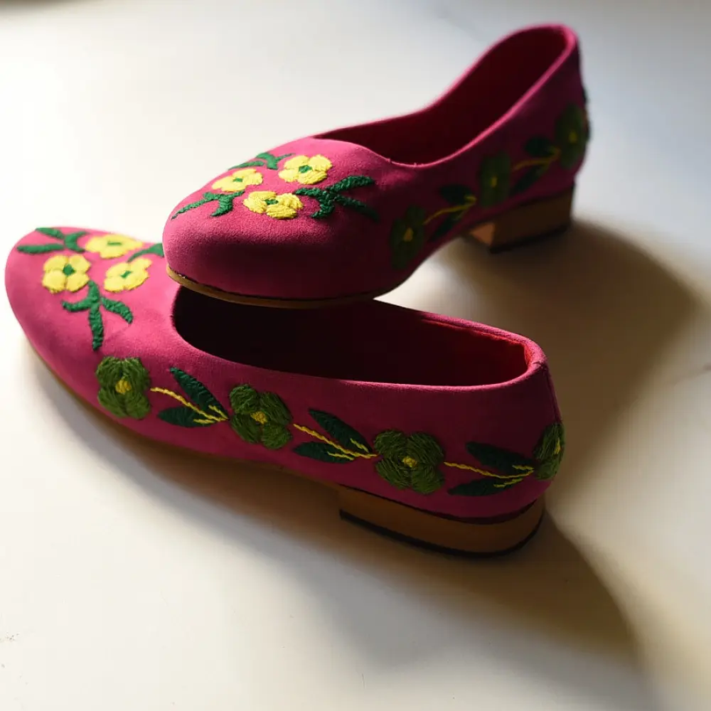 Hand Embroidered Shoes - Pink
